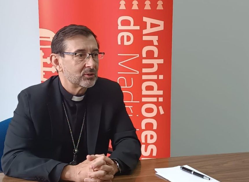 El cardenal Cobo responde a Vox: «Una procesión católica o la fiesta del cordero no son una amenaza a nada ni a nadie»