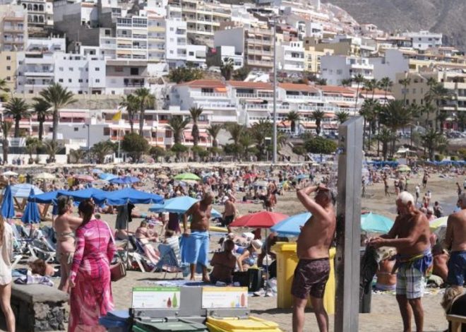 España alcanza un nuevo máximo de trabajadores en julio aunque apenas reduce el paro en 1.300 personas