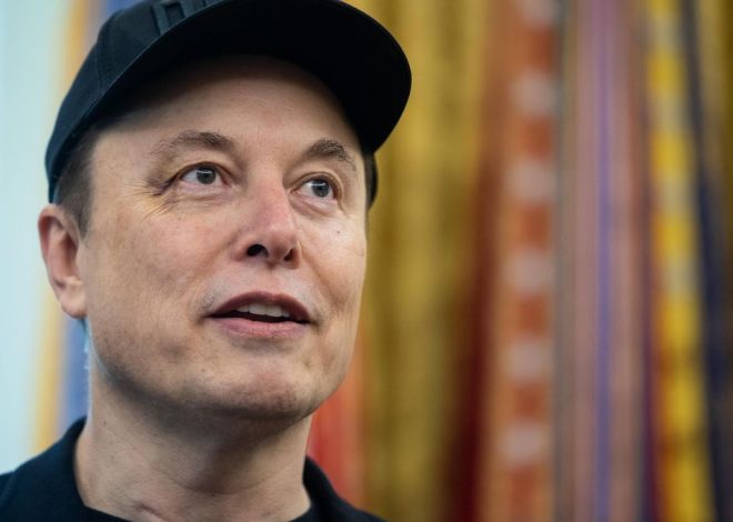 Elon Musk demanda a Apple y OpenAI por su acuerdo para integrar ChatGPT en los iPhone