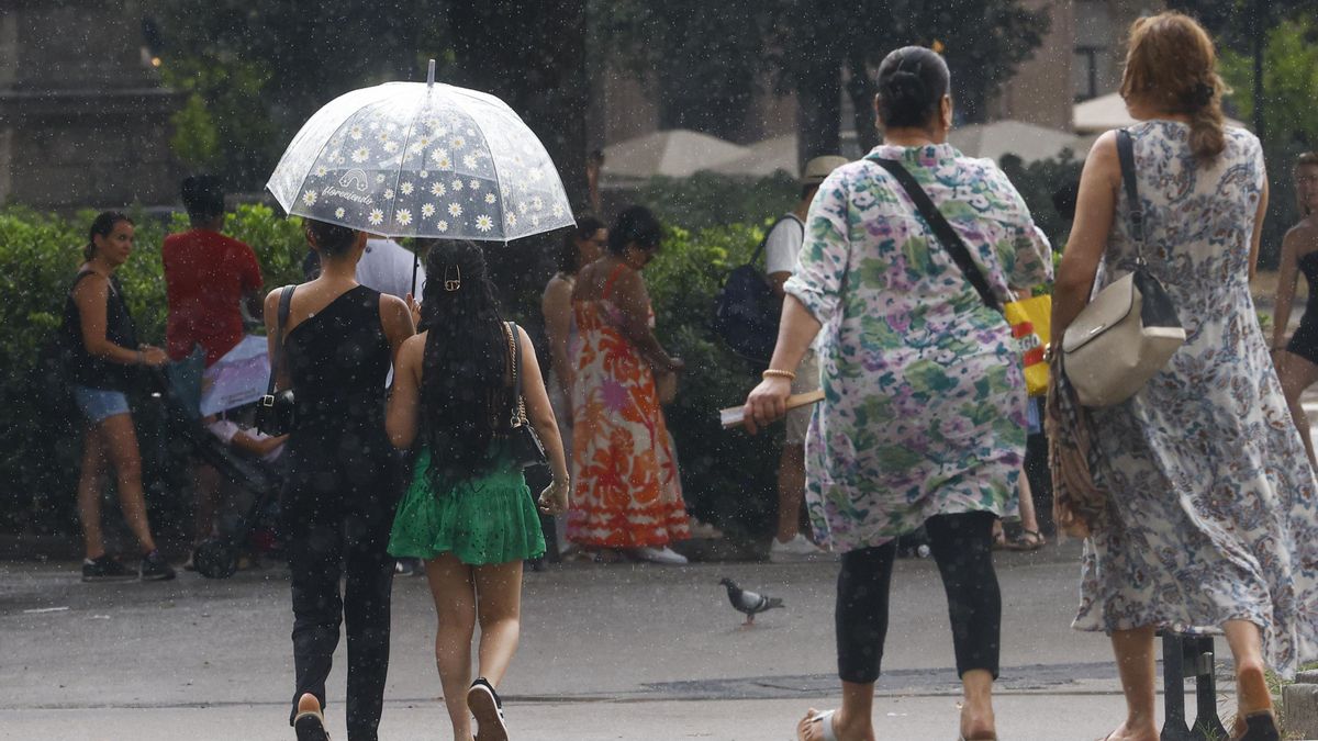 España despide la ola de calor y encara un tiempo más suave