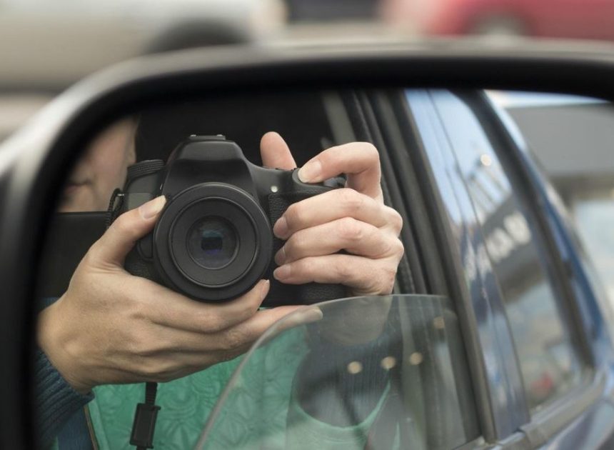 El auge silencioso de los detectives privados por el aluvión de empresas que investigan bajas laborales: «Estamos desbordados»