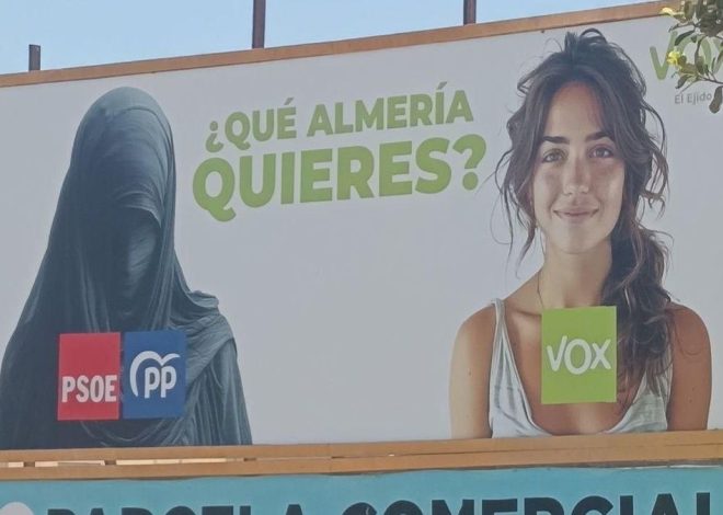 Polémica en El Ejido por las vallas de Vox xenófobas que la oposición denuncia: «No podemos retroceder 25 años»
