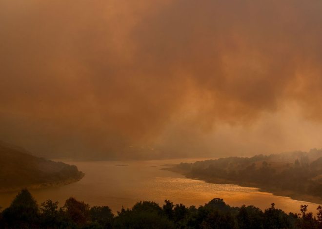 El incendio de Chandrexa, en Ourense, ya es el más grande de la historia de Galicia