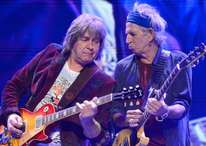 Mick Taylor de los Rolling Stones reclama una guitarra que le robaron y que ha aparecido en el Museo Met de Nueva York