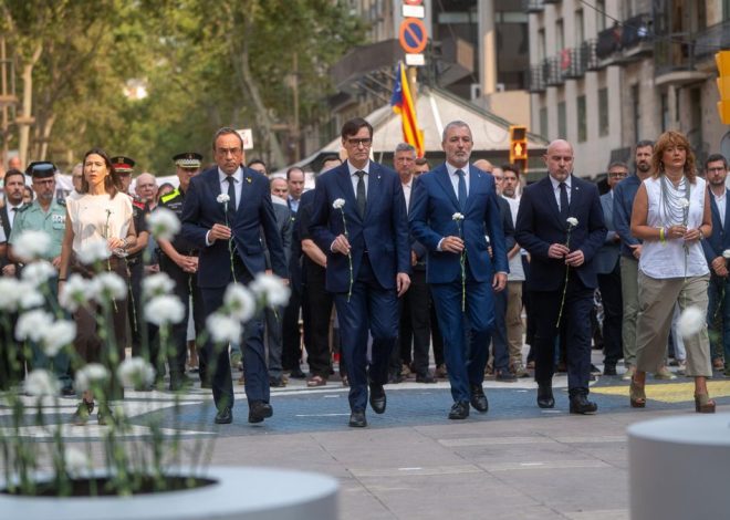 Barcelona rinde homenaje a las víctimas del 17-A en el octavo aniversario del atentado