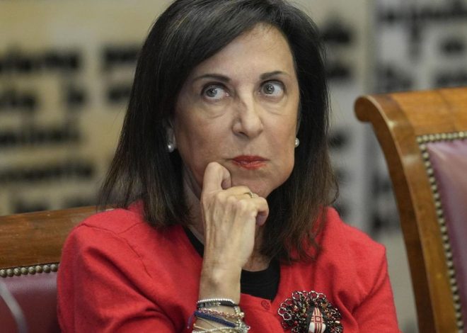 Robles carga contra las autonomías del PP por pedir medios “en abstracto” y a “horas sorprendentes” ante los incendios