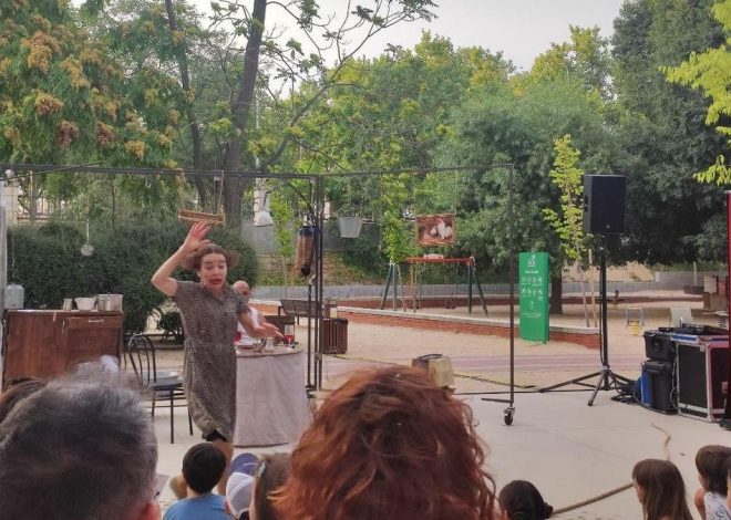 La hilarante comedia sobre precariedad en el hogar programada por el Gobierno de Ayuso mientras desdeña la Ley de Vivienda