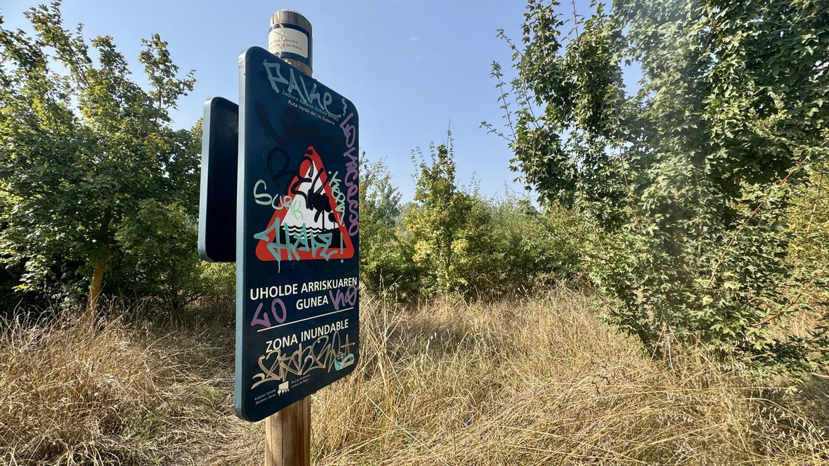 Un Eroski en medio del río: Vitoria busca recuperar un meandro que desapareció para hacer un centro comercial en 1981