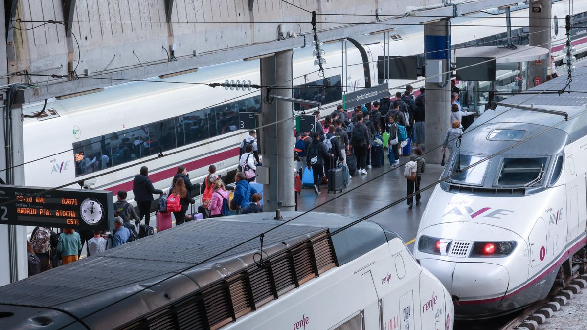 Retrasos de hasta tres horas en la alta velocidad entre Madrid y Andalucía por la avería de un tren en Ciudad Real