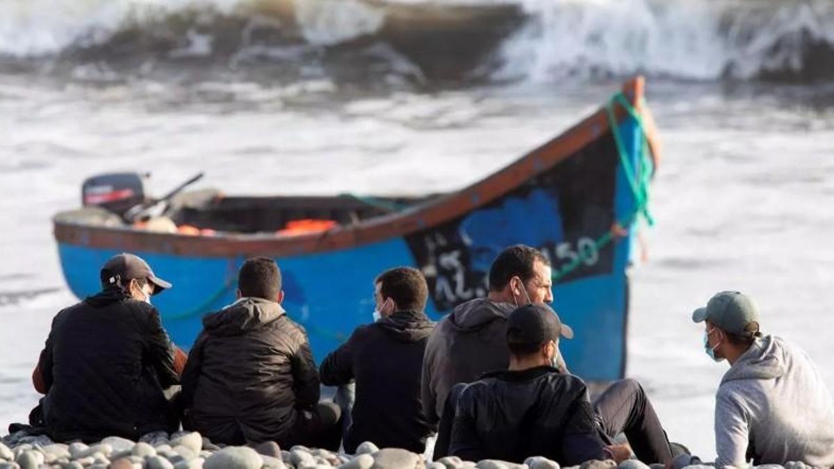 Buscan a tres desaparecidos tras el naufragio de una patera al sur de Mallorca después de seis días a la deriva