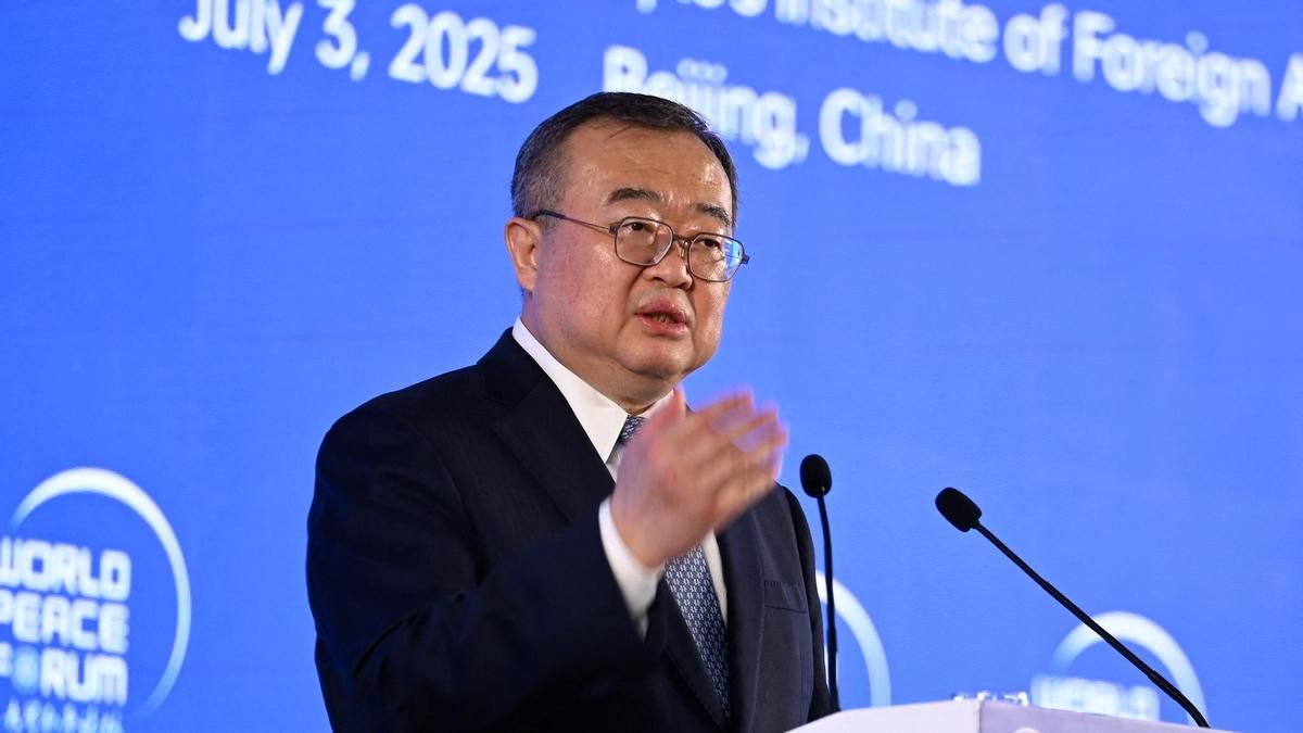 China detiene a un diplomático en las quinielas para ser ministro de Exteriores, según el Wall Street Journal