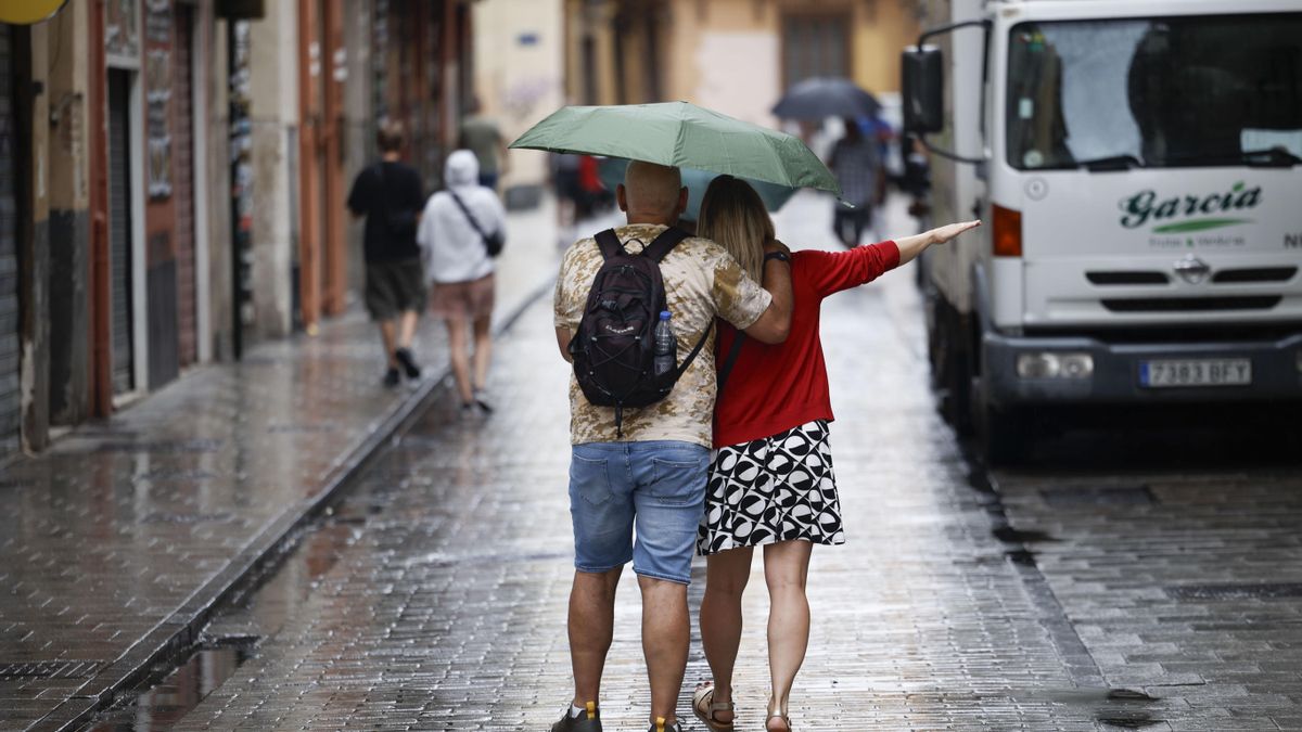 Las temperaturas descienden este martes en el este y sudeste, con tormentas en el norte y calor aún en el Guadalquivir y Canarias