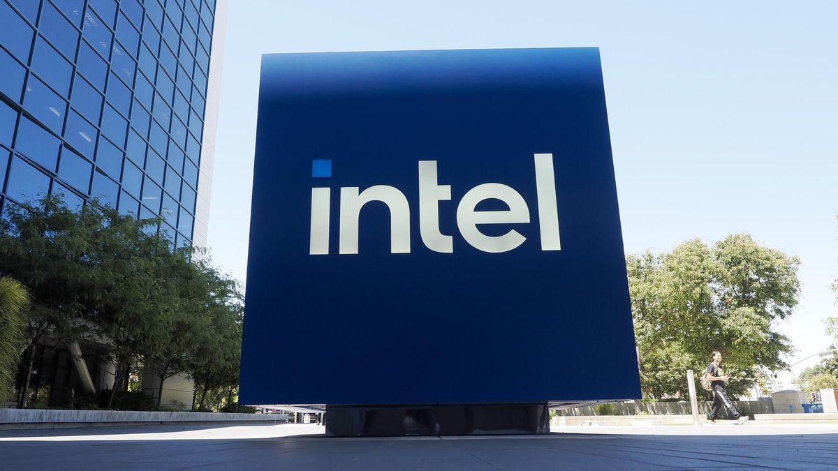Operación salvar Intel: Trump estudia «nacionalizar» el gigante de los chips para evitar su caída