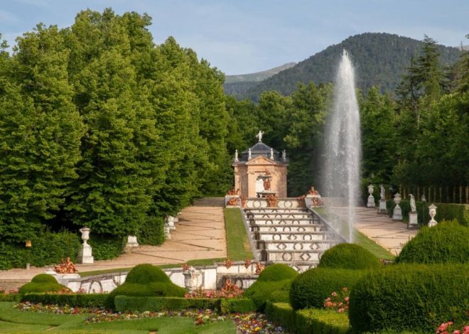 Tardes de verano en jardines históricos: paseos verdes para refrescarse en el pueblo o en la ciudad