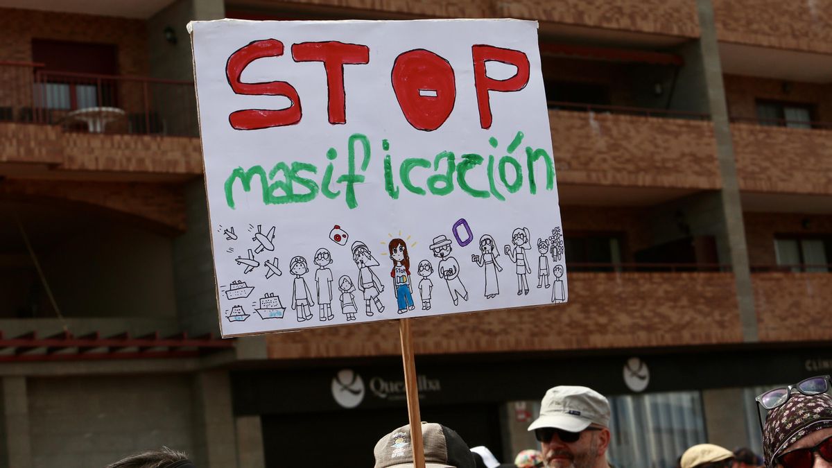 Asambleas ciudadanas y decrecer: ideas para ‘salvar’ Canarias del turismo masivo recogidas en una revista científica estatal