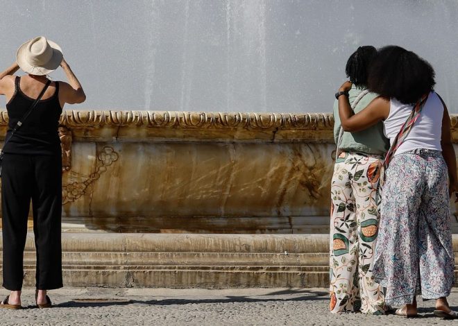 El calor se extiende por España y la Aemet activa avisos en ocho comunidades