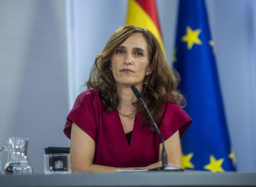 Exteriores sin humo, fin a los vapers de un uso y el perímetro de 15 metros: los cambios de la nueva ley antitabaco