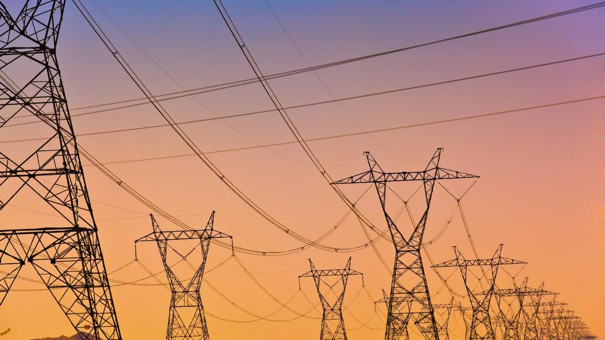 El freno a la electrificación que implica el nuevo sistema de retribución de redes eléctricas