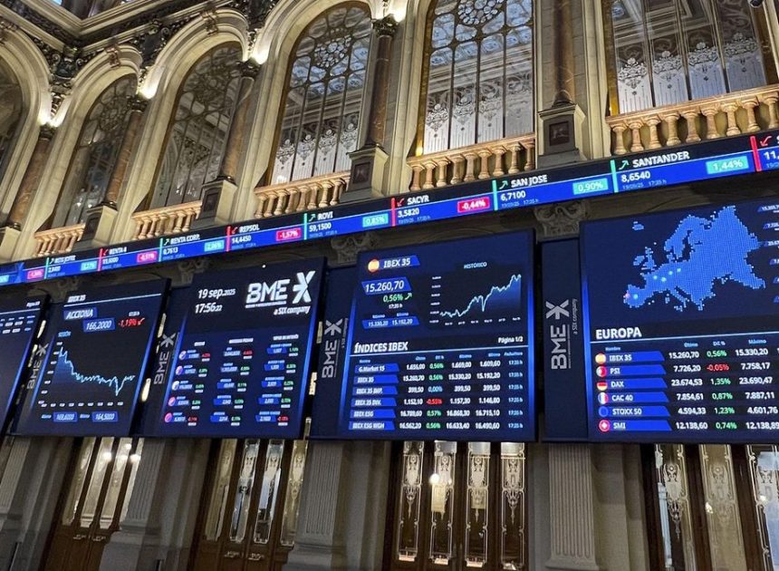 BBVA y Sabadell caen en Bolsa tras anunciarse los cambios en la opa