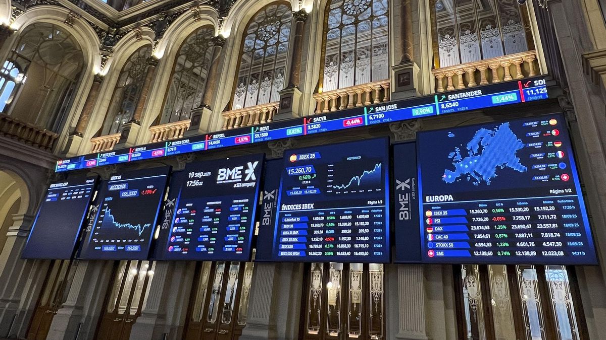BBVA y Sabadell caen en Bolsa tras anunciarse los cambios en la opa