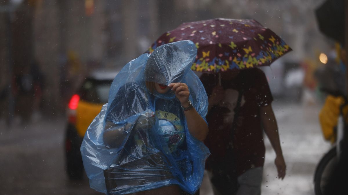 Un frente de lluvias violentas deja registros de récord en Catalunya con 26 litros en 5 minutos