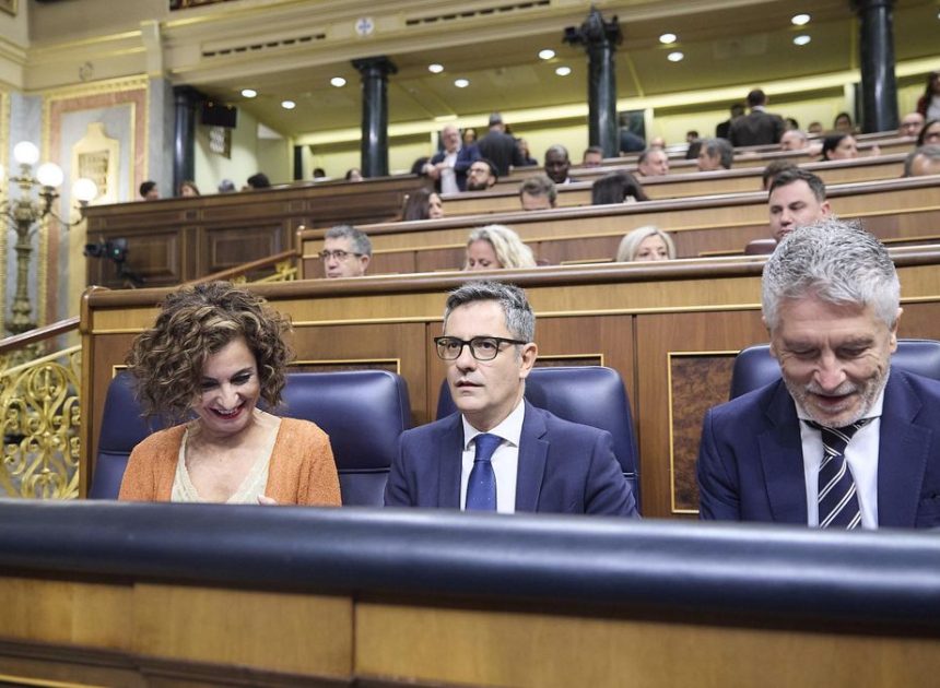 El Gobierno, «estupefacto» por la decisión de Peinado con Begoña Gómez: «Un tribunal imparcial pondrá las cosas en su sitio»