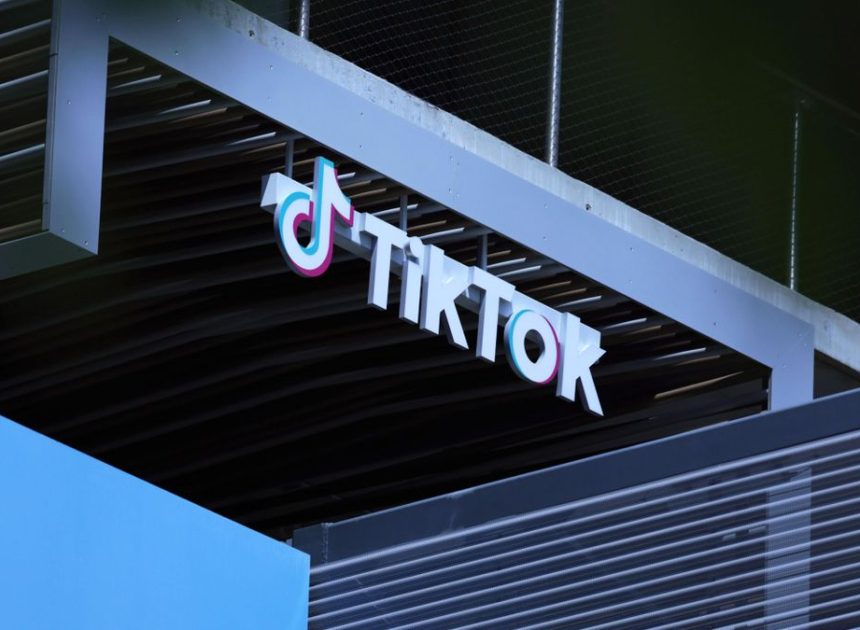 Trump anuncia un acuerdo con China para que Tiktok siga funcionando en EEUU