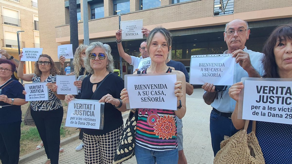 Los familiares de las víctimas de la dana muestran su apoyo a la jueza instructora: «Solo pedimos que le dejen trabajar»
