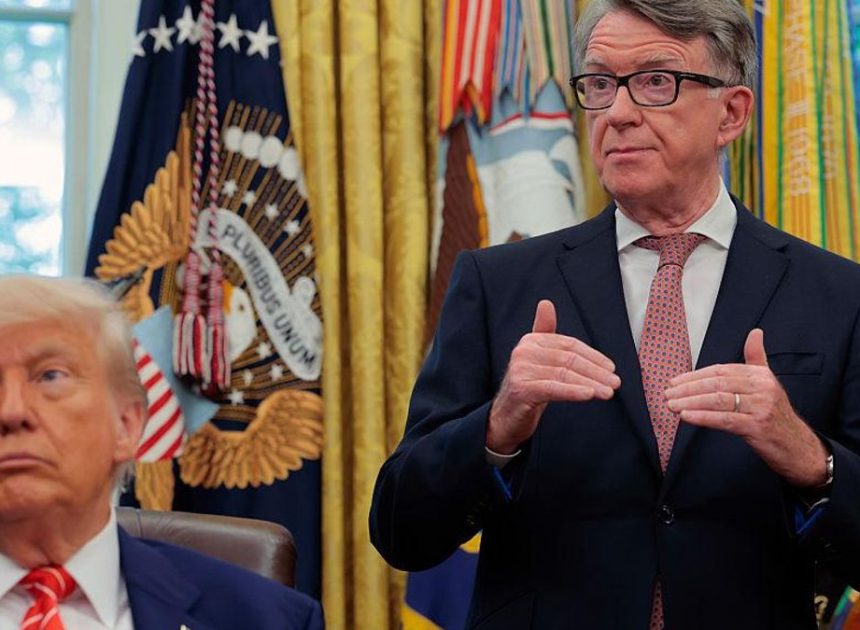 Starmer despide a Peter Mandelson, el embajador en EEUU, por su relación con Epstein