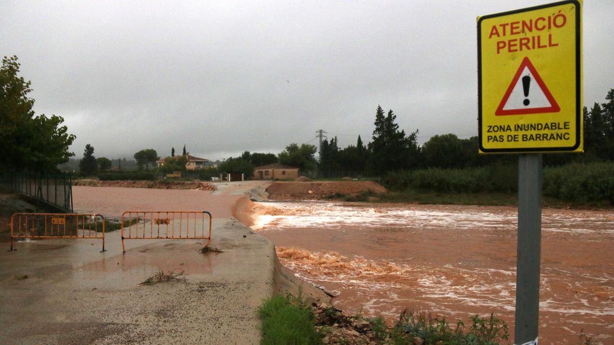 Las fuertes lluvias obligan a suspender las clases en dos comarcas de Tarragona