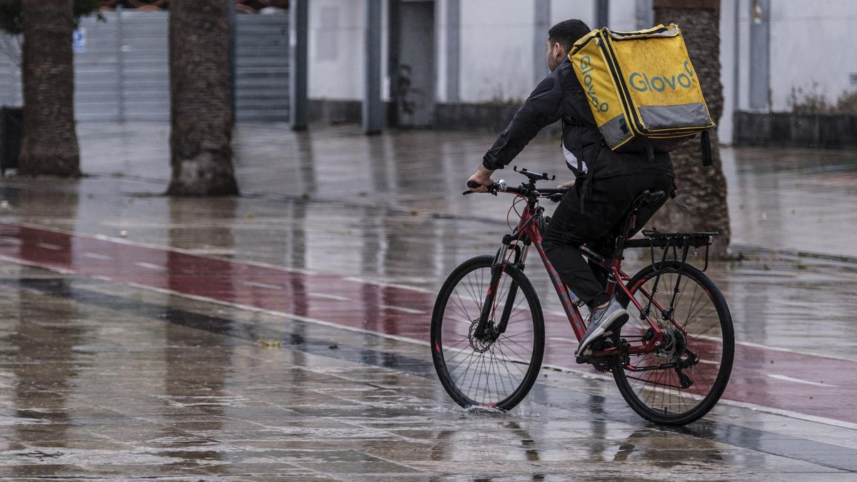 La Seguridad Social gana a Glovo en la Audiencia Nacional en su batalla por el pago de las cotizaciones de los ‘riders’