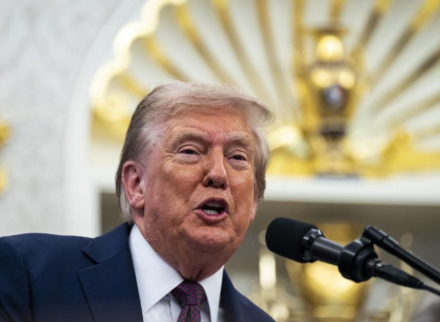 Trump, tras hundir una supuesta ‘narcolancha’ de Venezuela con 11 personas en aguas internacionales: «No volverán a hacerlo»