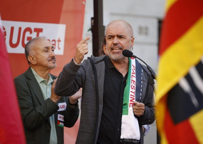 Los sindicatos salen a la calle por la reducción de jornada: «Las derechas se alían contra la clase trabajadora»