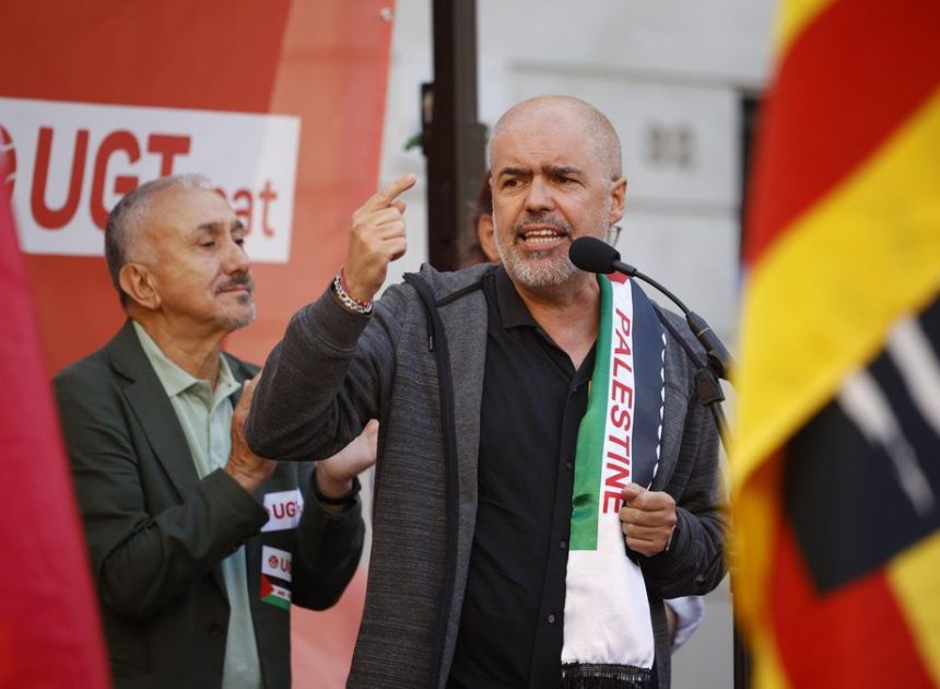 Los sindicatos salen a la calle por la reducción de jornada: «Las derechas se alían contra la clase trabajadora»