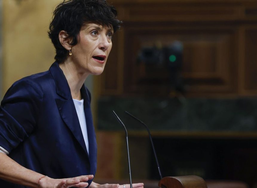 La ministra de Migraciones: «Sin inmigrantes, España sería un país más pobre, más envejecido y con menos futuro»