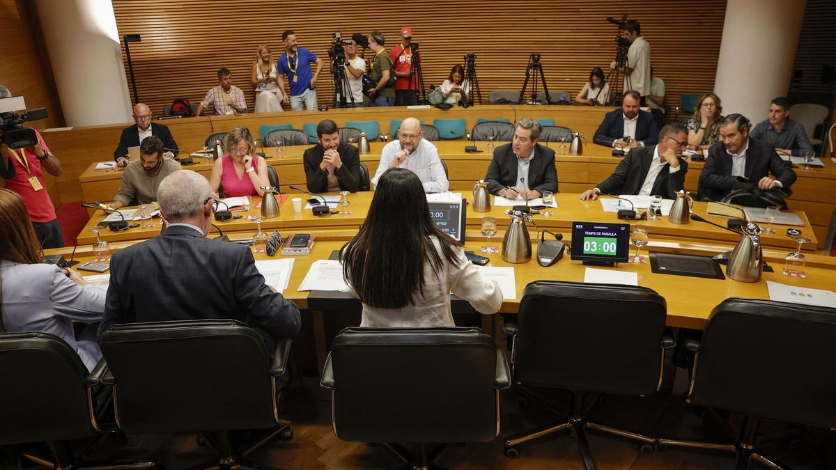 PP y Vox retrasan sin fecha la comparecencia de las víctimas de la dana en las Corts Valencianes