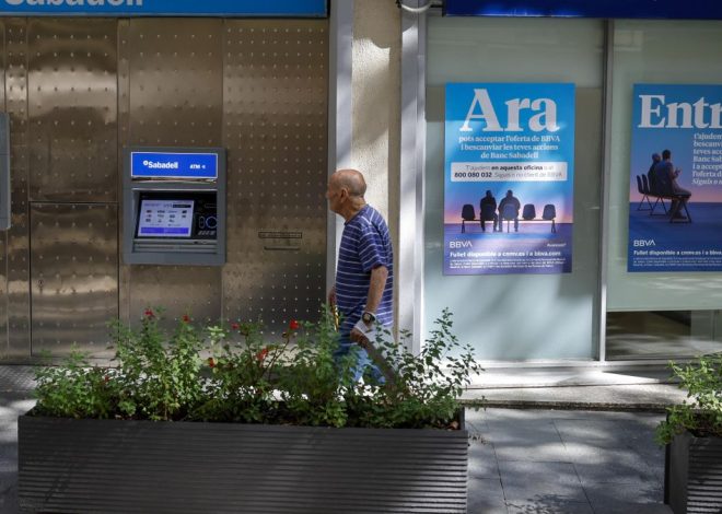 La CNMV aprueba la mejora de la opa de BBVA sobre Sabadell