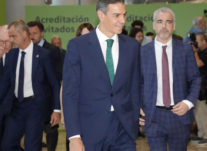 Sánchez anuncia la mayor inversión de la historia en los aeropuertos españoles, 13.000 millones hasta 2031