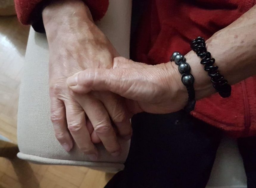 Un nuevo test en sangre desarrollado en Catalunya anticipa el paso del deterioro cognitivo a la demencia de Alzheimer
