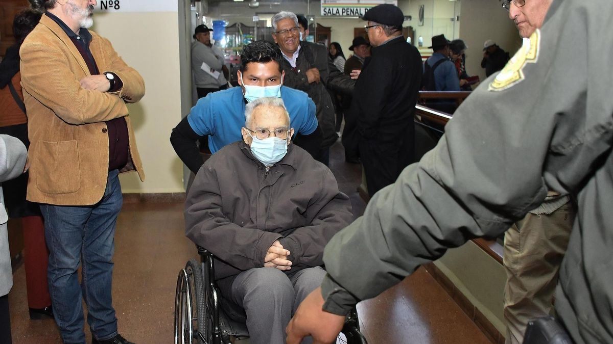 Dos jesuitas españoles, condenados a prisión en Bolivia por encubrir al cura pederasta ‘Pica’