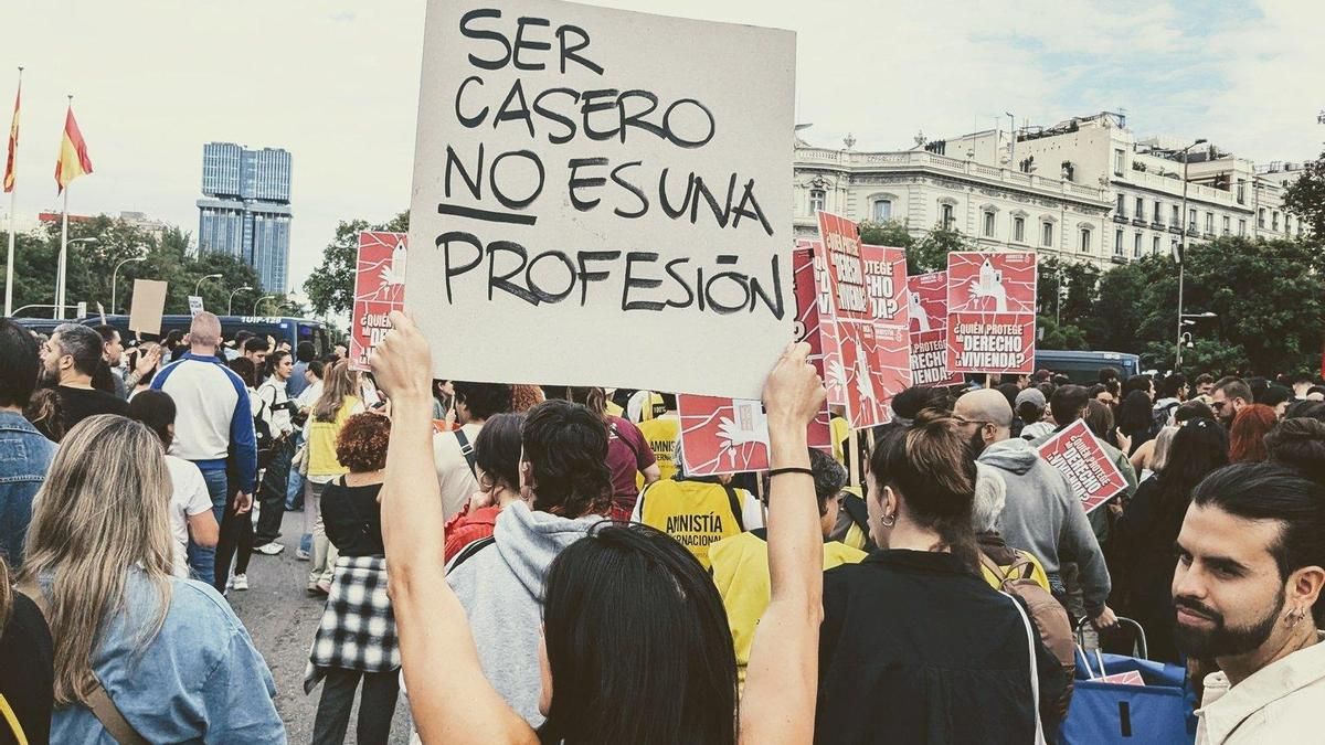 El ‘efecto inmobiliaria’ cala entre caseros de Madrid, que exprimen al inquilino con más seguros forzosos o fianzas retenidas