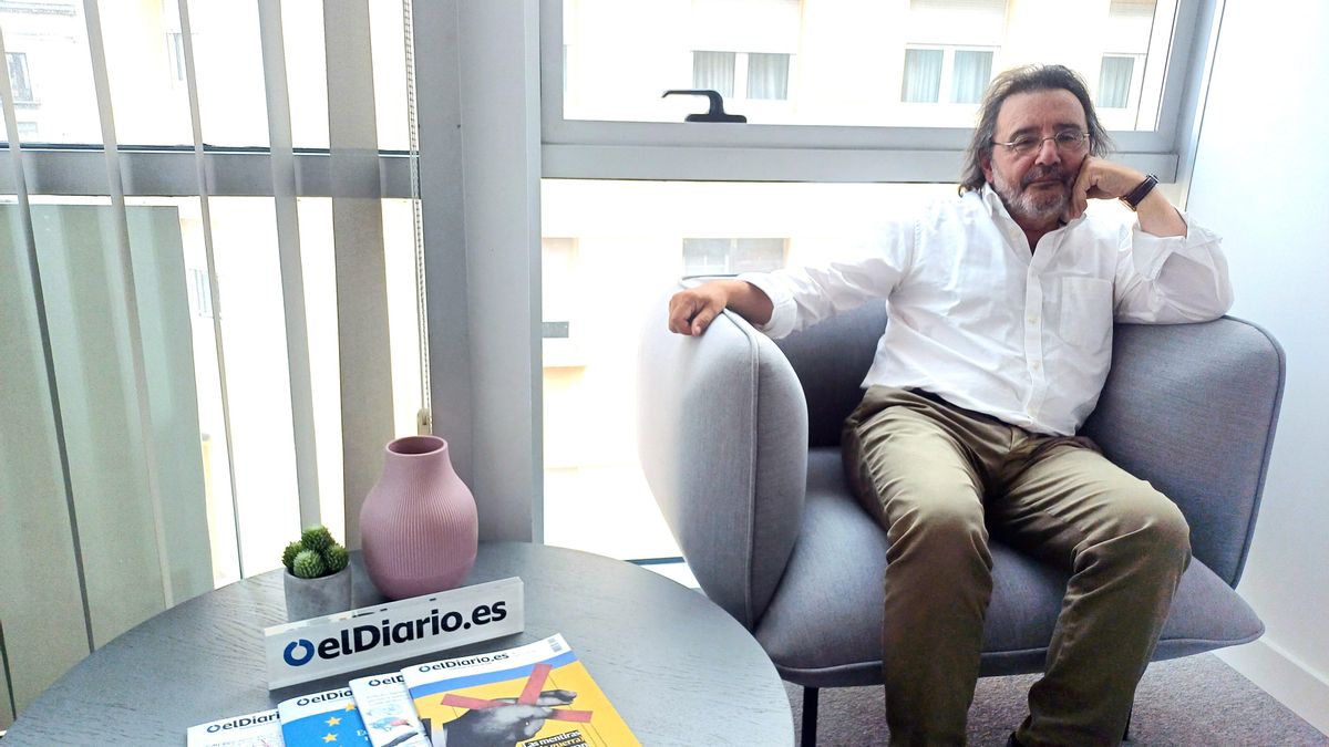 Rafael Manrique, psiquiatra: «La IA quizá llegue algún día ser inteligente, ahora es una Wikipedia avanzada”