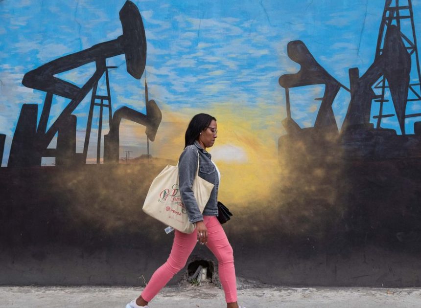Los culpables tienen cara: las 180 empresas más emisoras de CO2 agravaron la virulencia de las olas de calor