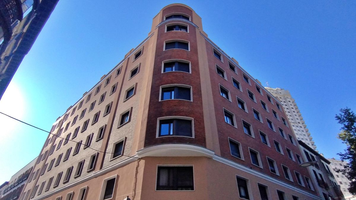 El edificio del Ministerio de Trabajo que pasó de ser casa sindical a una residencia de 1.685 euros al mes por habitación
