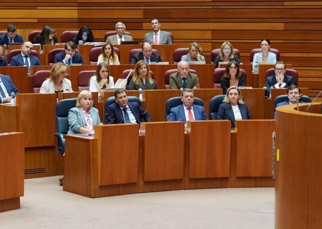 Las Cortes de Castilla y León reprueban al consejero de Medio Ambiente de Mañueco por su gestión de la ola de incendios