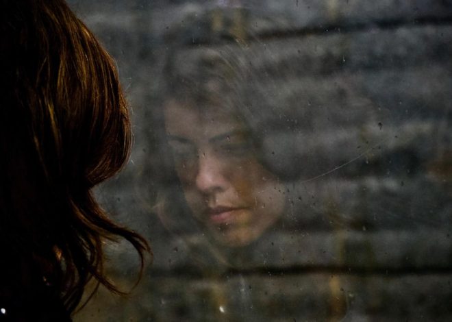 ¿A qué temen los adolescentes? Ellas, a que su imagen se use en contenido porno y ellos, a ser acusados de acoso sexual