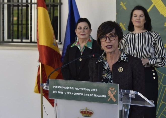 Una jueza investiga por primera vez a dos exdirectores de la Guardia Civil por el espionaje con Pegasus