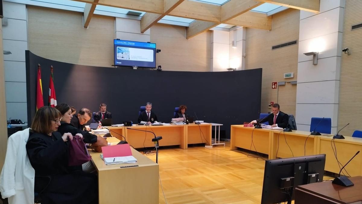 Juzgan en Donostia a un masajista acusado de violencia sexual contra tres menores: «Éramos unas niñas»