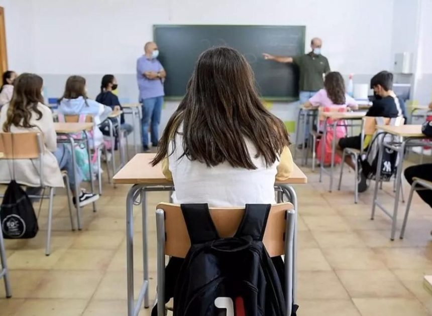Cuando el «ascensor social» se detiene por falta de inversión: uno de cada cinco alumnos murcianos tira la toalla antes de tiempo