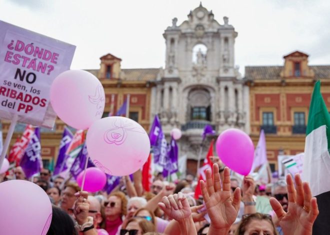 El PP andaluz califica como «fracaso absoluto» la protesta «contra Moreno» por los fallos en los cribados de cáncer